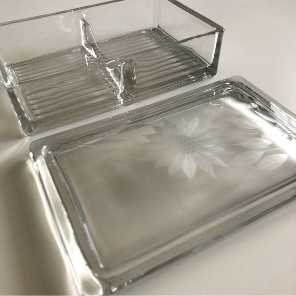 ♦️♣️Vintage Floral Etched Glass Playing Card Holder C.1970’s Sunflower Motif - Picture 3 of 6
